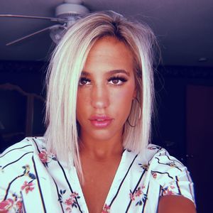 Meet your Posher, Kelsey